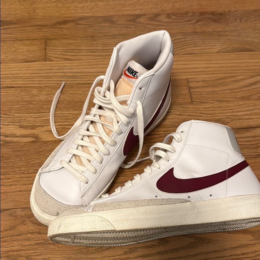 Nike Men's Blazer Mid '77 vintage EUC size 10.5
